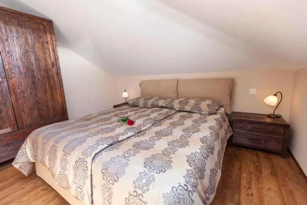 Apartments In Crikvenica 49872