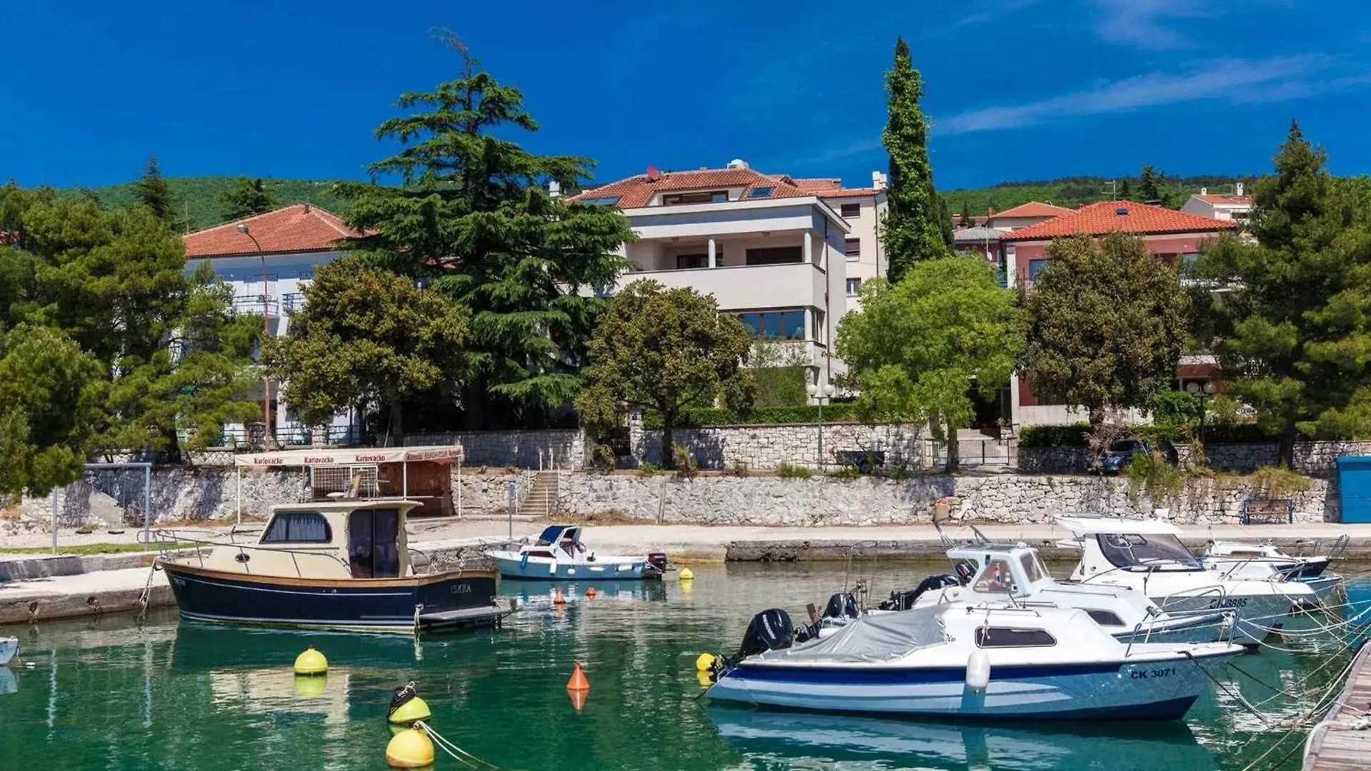 Apartments In Crikvenica 49872