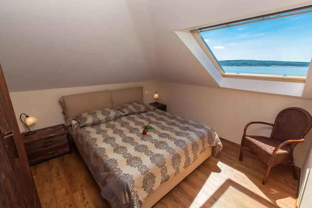 Apartments In Crikvenica 49872
