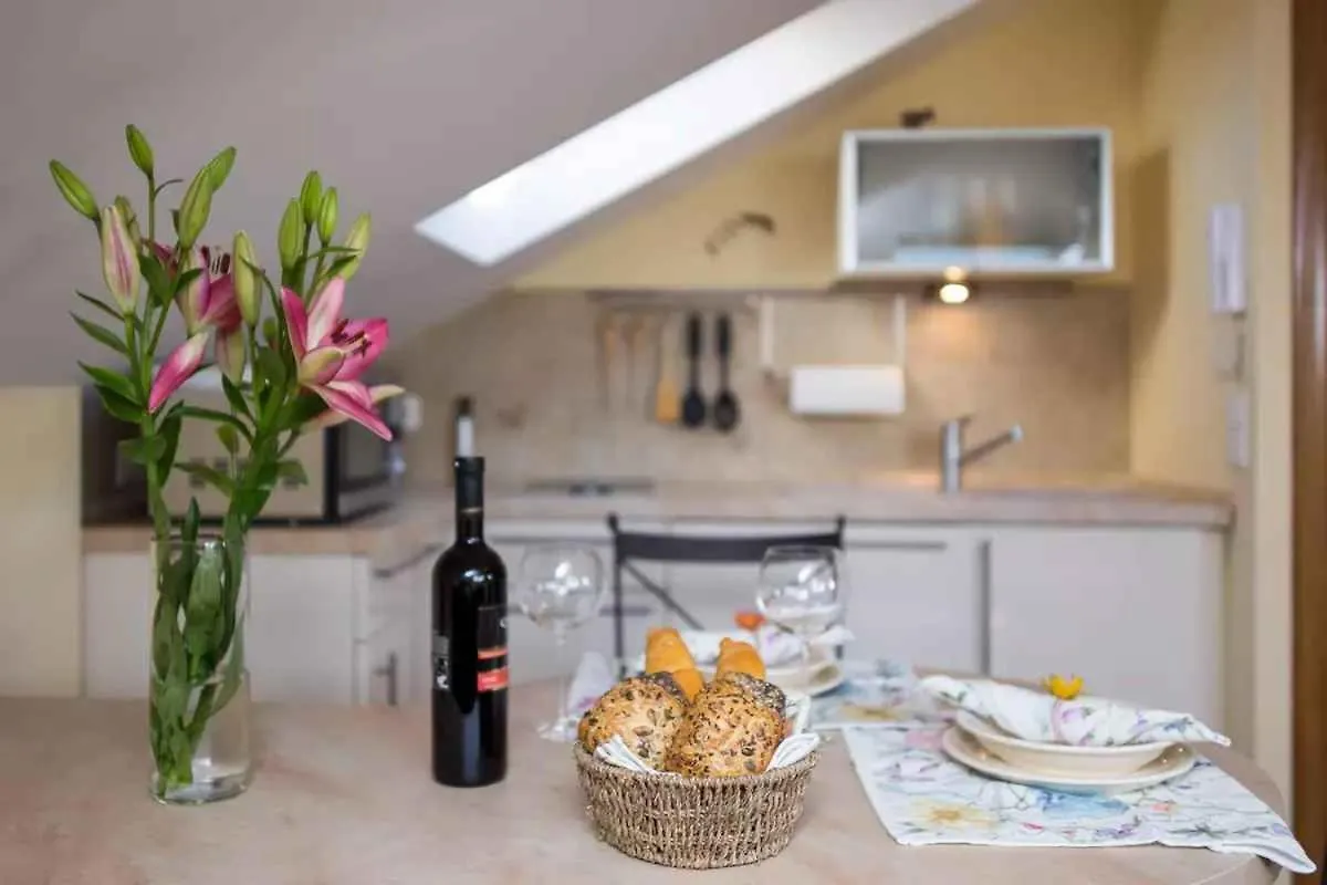 Apartments In Crikvenica 49872