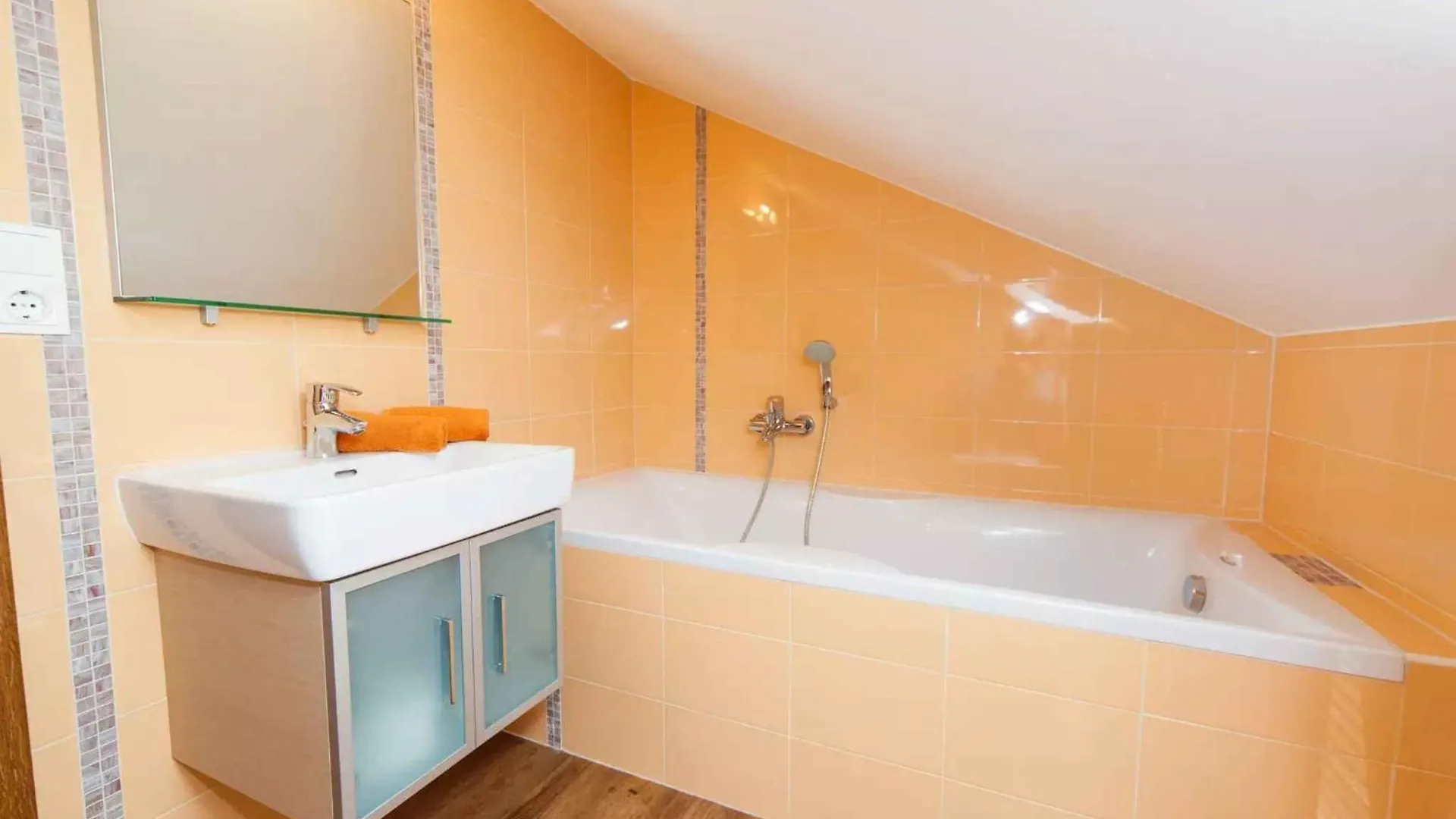 Apartments In Crikvenica 49872